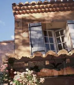 Hotel Logis Restaurant Des Pins Bédoin